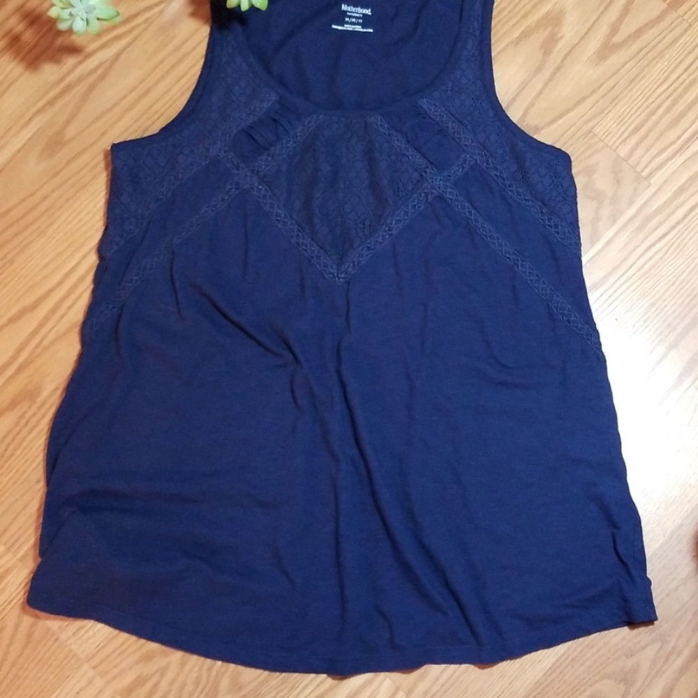 Motherhood‎ sleeveless top med